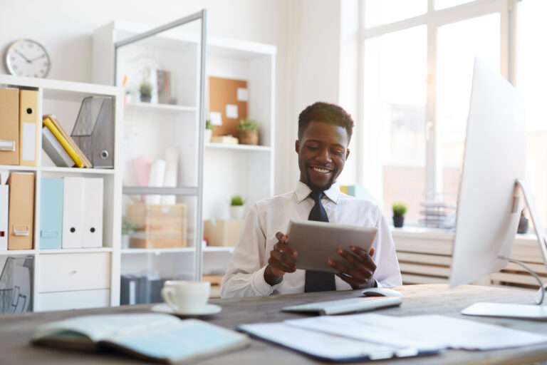 What is the Difference between Being Organised and Being Controlling?