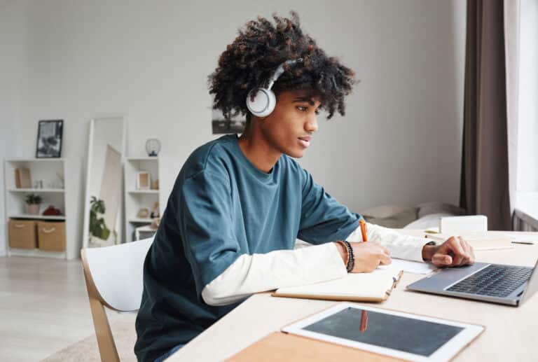 Study Online Effectively and Efficiently - SACAP